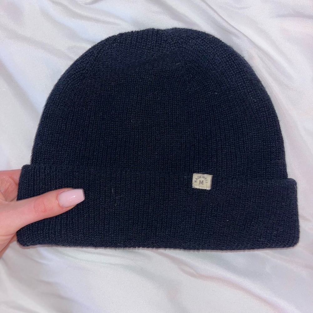 Madewell one size Black Knit Beanie Winter Hat for Classic Style and Warmth